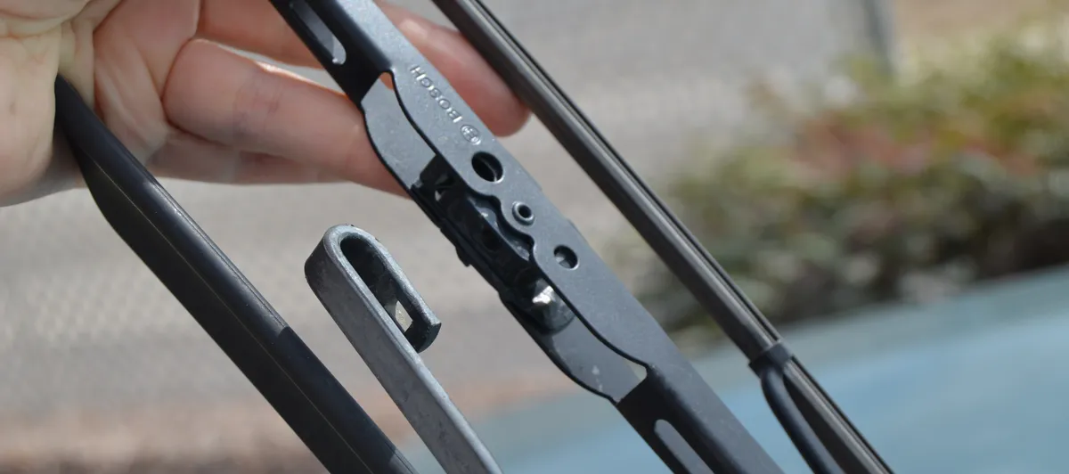 windshield wipers off